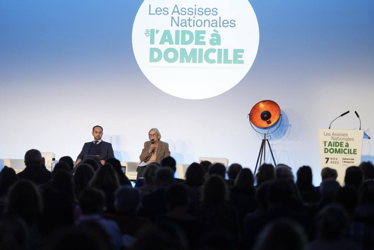 Vidal7602's tweet photo. 🏠 85% des Français souhaitent vieillir à domicile : nous apportons des réponses concrètes à cette attente, en particulier dans la PPL #BienVieillir. L’approche domiciliaire est fondamentale pour la prise en charge de nos aînés. Nous poursuivons sur cette lancée. #Domicile2023 https://t.co/d17uHGdwI5