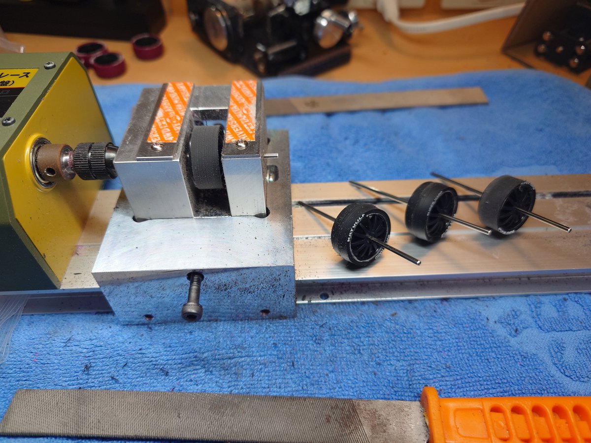 #ミニ四駆　#mini4wd 　#タイヤ加工
ぼちぼちと始めますよ！😁