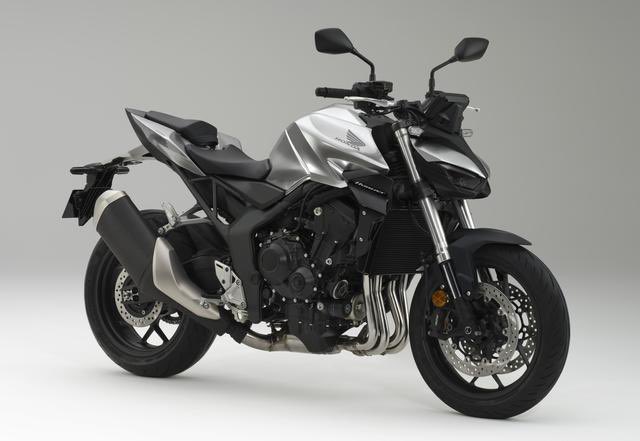 PutiMotor's tweet photo. ホンダが新型「CB1000 ホーネット」を発表❗️

CBR1000RR Fireblade(2017年型)のエンジンを搭載し、150PS以上を発揮。

超コンパクトなデュアル LED プロジェクター ヘッドライト。

新開発のスチール製ツインスパーフレームを採用。

日本での販売もアナウンス😳

https://t.co/Tkyh3t3yLP https://t.co/bQytj8aIGf