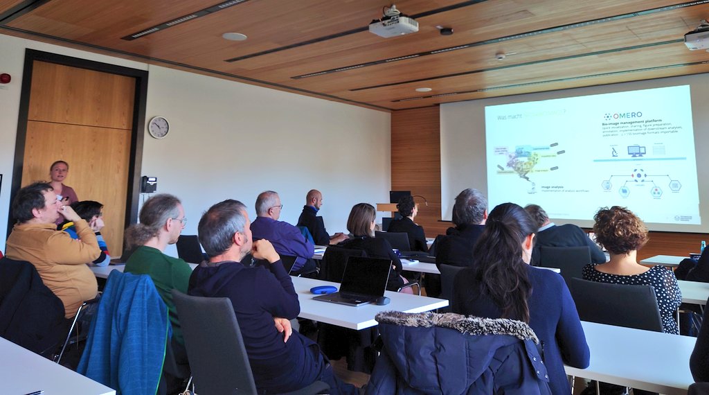 Robert Haase (@haesleinhuepf) on Twitter photo #ResearchDataManagement #RDM for Core-Facilities workshop <a href="/BCUBE_TUDresden/">B CUBE - Center for Molecular Bioengineering</a> <a href="/tudresden_de/">TU Dresden</a>: Our data steward Conni Wetzker introduces the crowd to <a href="/nfdi4bioimage/">NFDI4BIOIMAGE</a> 🔬🖥️💾🚀 #ResearchDataManagement #RDM for Core-Facilities workshop <a href="/BCUBE_TUDresden/">B CUBE - Center for Molecular Bioengineering</a> <a href="/tudresden_de/">TU Dresden</a>: Our data steward Conni Wetzker introduces the crowd to <a href="/nfdi4bioimage/">NFDI4BIOIMAGE</a> 🔬🖥️💾🚀