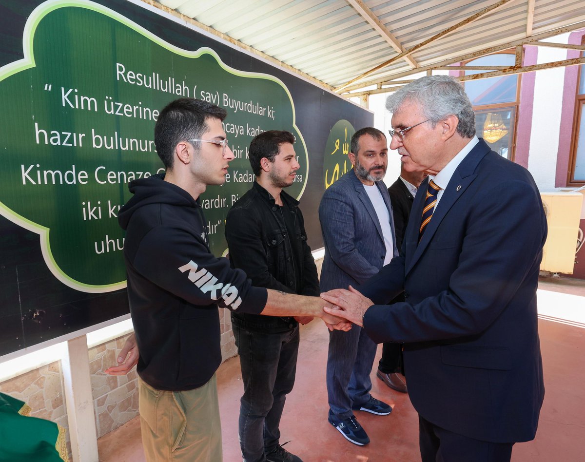 Sakarya Büyükşehir Belediyesi Spor Kulübü Başkanımız Sn. Cevat Ekşi’nin amcası Muhittin Ekşi’yi Rahmet-i Rahman’a uğurladık.

Merhuma Cenab-ı Hak’tan rahmet, ailesine ve yakınlarına başsağlığı diliyorum.
Mekânı cennet olsun.