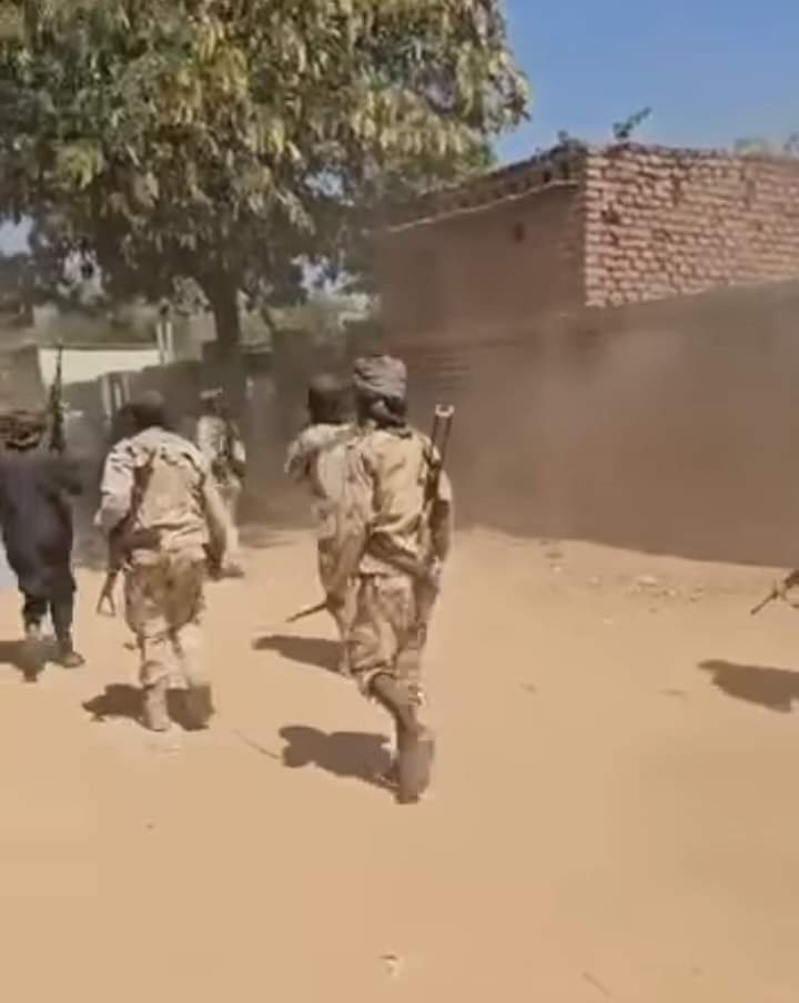 Mass extrajudicial executions carried out by Rapid Support militias against innocent citizens in Erdemta.
In addition to the dozens of deaths that occurred while they were on their way to Adri, Chad, the same scenario was repeated in June when I was killed.