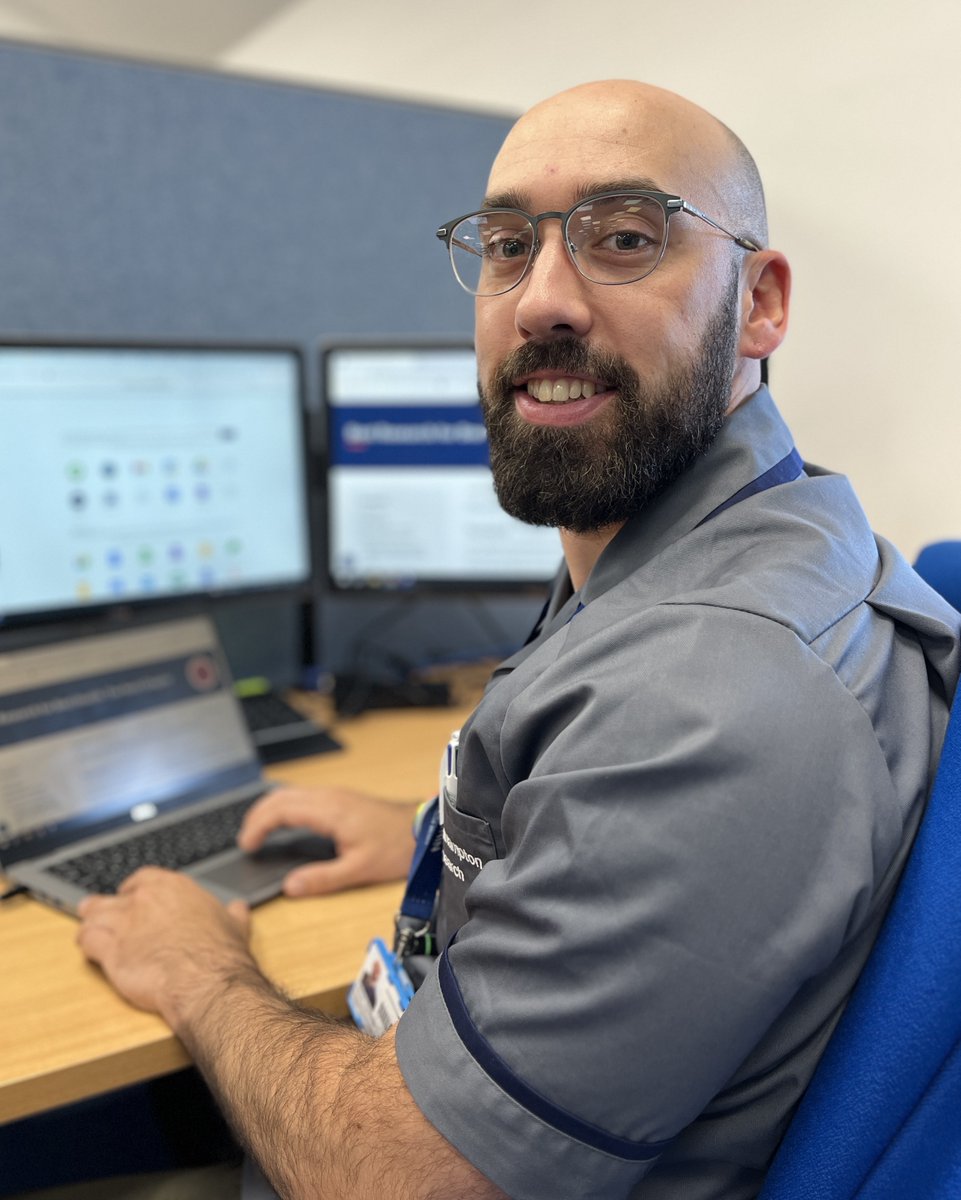 HealthCareersUK's tweet photo. "The best thing about being a research nurse is supporting clinical studies that are providing the evidence needed for better care. 

Javier is a research nurse. 

#ShapeTheFuture with a career in clinical research with @NIHRresearch https://t.co/yQun5jq4C2