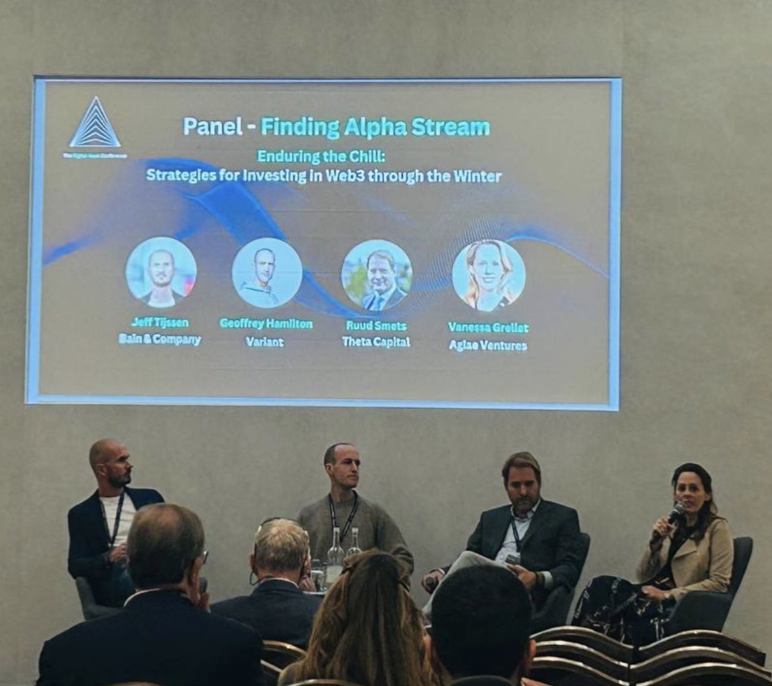 VanessaGrellet_'s tweet photo. Great panel yesterday on where VCs are spending their time in #crypto #digitalassetconference https://t.co/G0csSrOGCo