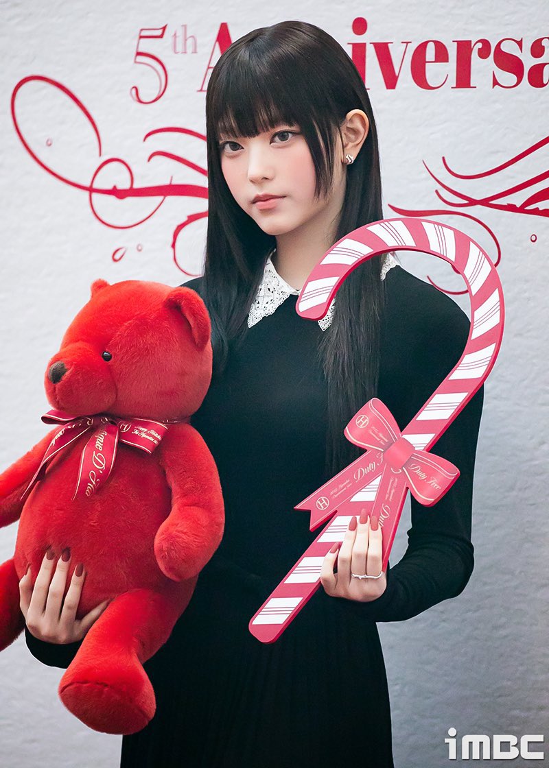 前髪ぱっつん黒髪ストレートのヘリンちゃんがいっちばん好きです…可愛