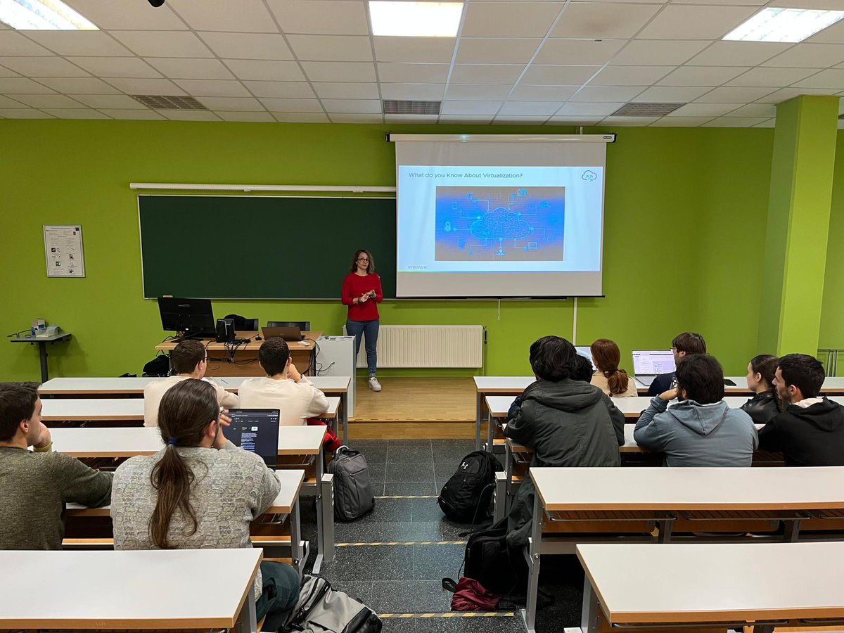 VMware_ES tweet media