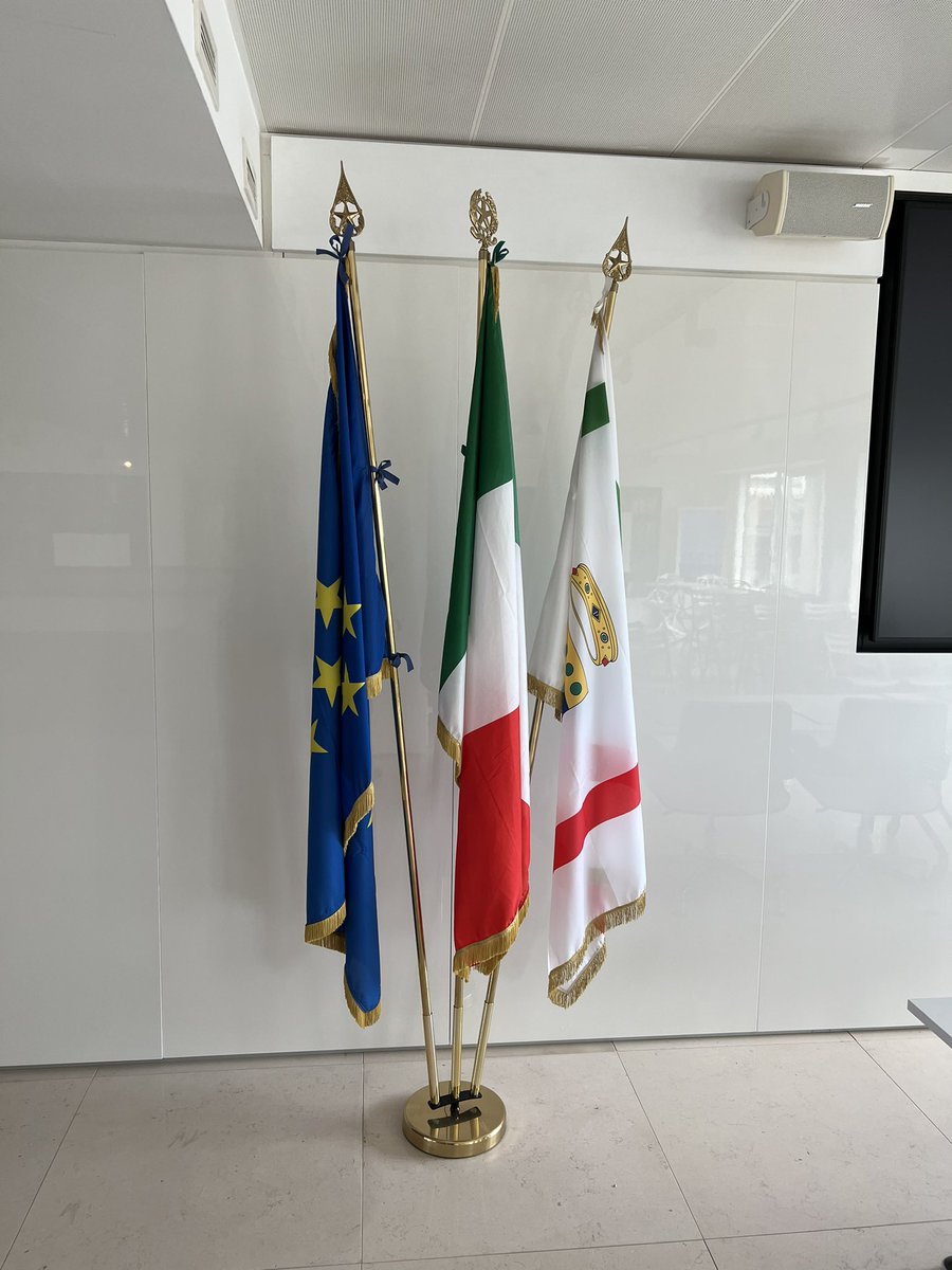 At the <a href="/EUREGHA/">EUREGHA - Regional and Local Health Authorities</a> office discussing implementation of value-based health systems with the <a href="/ValueInHealthEU/">European Alliance for Value in Health</a> - we know what should be done but who is responsible for doing what? #VBHC