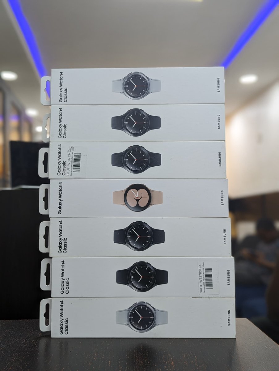 Brand New Samsung Watch 4 Classic
46MM 
GPS & LTE 

PRICE: ₦165,000

____________________
#Samsungwatch Olamide, Brain Jotter, 600 USDT, Apple Store, Moses Bliss, Hilda Baci
