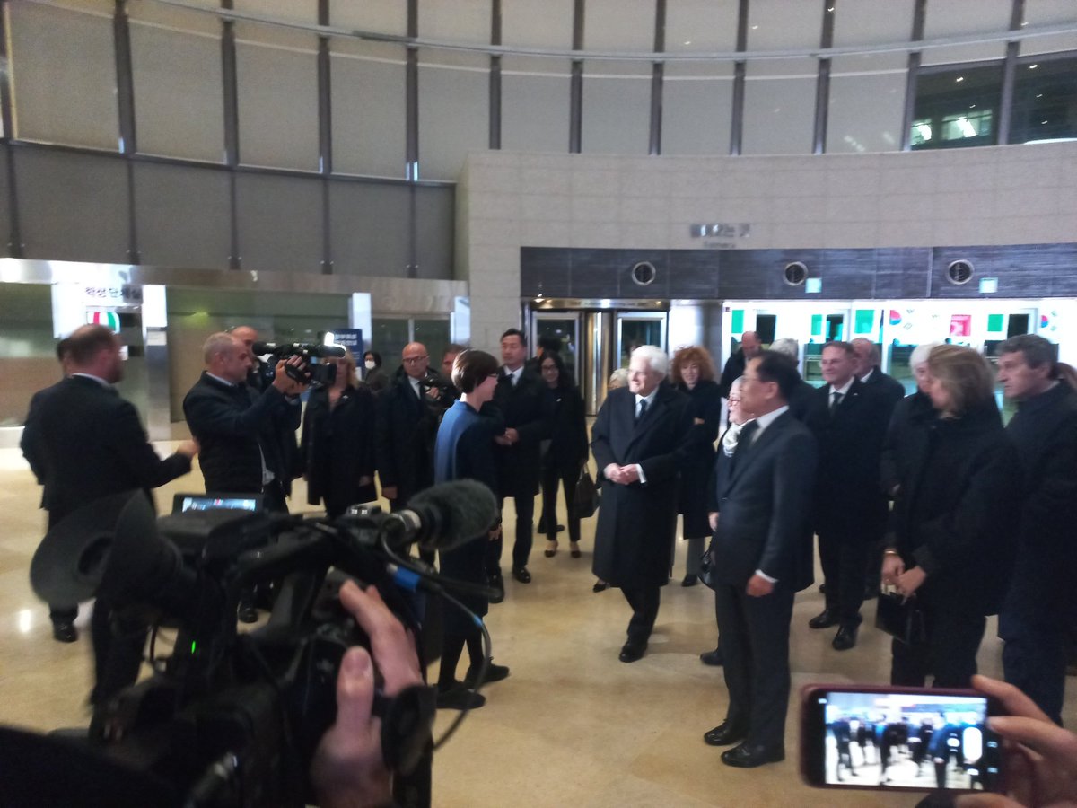 È  cominciata la.visita del presidente #Mattarella in #CoreadelSud