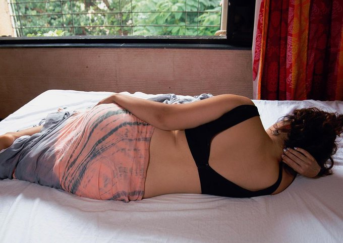 SwethaMenon1997's tweet photo. Most frustrating time when you are free to do some horny gossips bt none of ur best friends is online 😴 #feeling_bored_alone
#RashmikaMandanna  #Kalki2898AD  #IsraelisaGenocidalState  #HamasisISIS  #NationalCancerAwarenessDay  #ShareYourCheer  #HBDKamalHaasan #WWERaw #1_Million https://t.co/um4lqxiH69