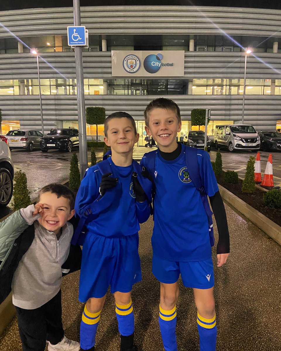 belcher_miss's tweet photo. The boys playing against Manchester City Academy tonight. Great game, always smiling ⚽️ @WinefrideS @Stantclayton https://t.co/Uuu6YGdoPf