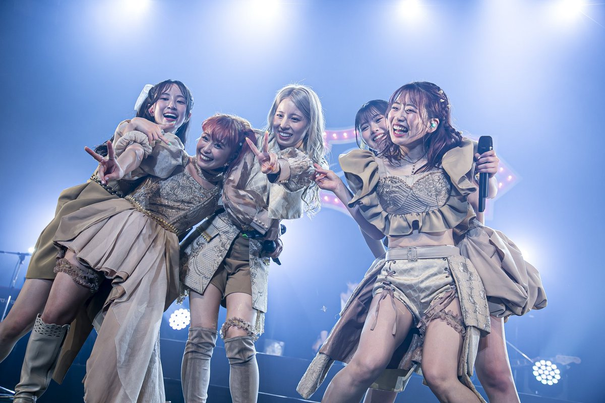 halu_philosophy's tweet photo. ✦拡散希望✦

11/8(水)20:00〜
5月に行われた"Brand New Dance TOUR FINAL"
恵比寿ガーデンホールでの映像がYouTubeでフル配信されちゃいます！

同時にメンバーインスタライブもあるからみんなで一緒に見よう👀🤎

初めての方もこの機会に是非！
お友達にも教えてあげてね！！！ https://t.co/Qnz5tf4ZaN