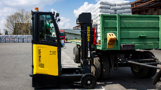 De nieuwe Hyster RO1.6 is een nieuwe aanwinst in het Hyster leveringsprogramma. De truck is ideaal voor smalle gangpaden zowel binnen als buiten! Door zijn vele mogelijkheden is de truck echt multifunctioneel inzetbaar.
heffiq.nl/magazijntruck/…