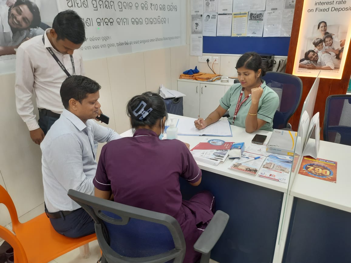 IGKC_Hospital's tweet photo. Free Health Check-up camp in DCB Bank, Nayagarh branch in association with Paramount Health services and Insurance TPA Pvt Ltd.
#FreeHealthCheckUpCamp #HealthMatters #HealthyLiving #igkc #multispecialtyhospital #kalinganagar #Bhubaneswar #Odisha #SmartCity https://t.co/rgkbCueE47
