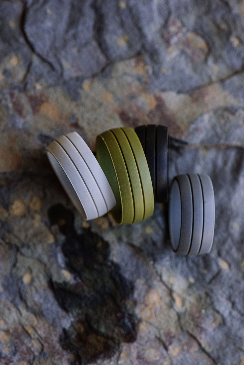 👔 Upgrade your accessories game with our Men's Silicone Rings – perfect for any occasion! See the styles: orbitrings.co.za/collections/me… #DapperStyle