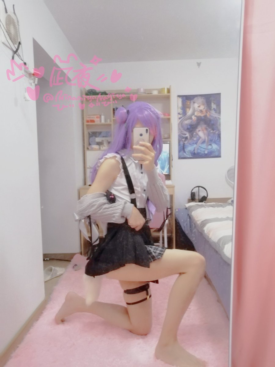 MinamiyaNagiya's tweet photo. 不知道有没有人注意到了屁股长了根尾巴w
前面的看不清那就只好故意展示出来了~ 这还是第一次戴肛塞尾巴拍图（
#可爱的男孩子 #男の娘 #CD #腿控 #腿环 #裸足 #足控 #尾巴 https://t.co/qyAOvJWsPQ