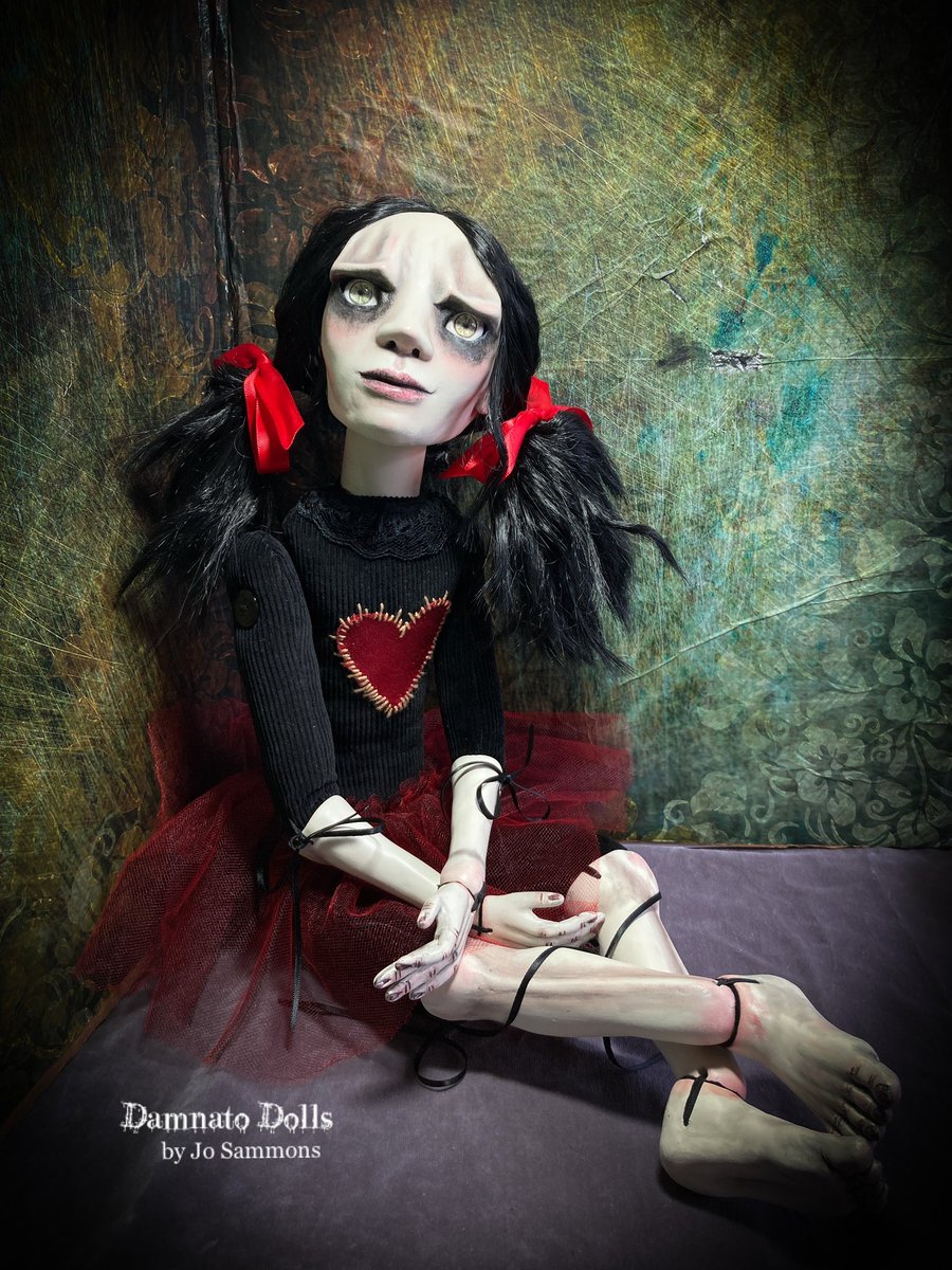 DamnatoDolls's tweet image. Lara is available in my Etsy shop damnatodolls.etsy.com
#zombie #ZombieFans #MHHSBD #EarlyBiz