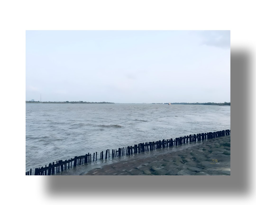 the vastness...

#sky #sky #river #evening #eveningsky
#foryou #foryoupage #fyp #instagood #instalike #instamood #instagram #trend #trending #explorepage #explore #viral #love #follow #photography #instadaily #photographersofbangladesh #followforfollowback #photooftheday