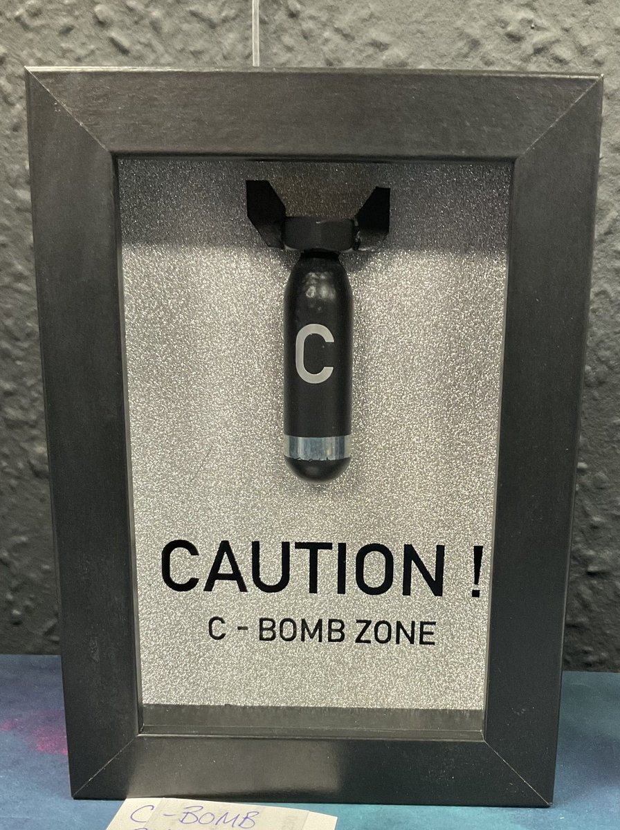 NTKOartgallery's tweet photo. C-bomb zone by Woza.

6” x 8” perfect small gift idea!

Only £30 + £4.99 uk next day delivery or collect from NTKO, Louth.

#cbomb #giftideas #artygifts #xmasgift #contemporaryart #altart #alternativeart #smallbusiness #ntko https://t.co/jVysdTKePP