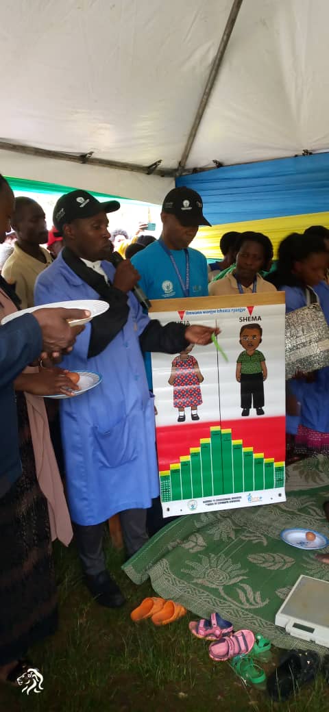 As #CHWs in Rwanda, we have an important role in the health of the people and we are given the opportunity to speak in public about what makes the people continue to have a healthy life starting from children under five years of age.@TIPGlobalHealth @join_chic #Gakenkedistrict