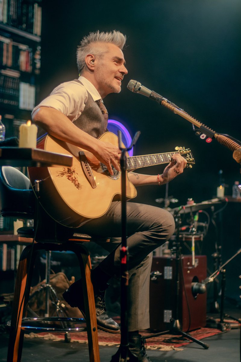 ClassMusic's tweet photo. Así se puso #Los40RockSession de @los40mx con @lagusanaciega 🐛 en el @LunarioMx
Recuerden que ya están a la venta sus boletos para ‘Jaibol Dulces 16’ link de compra en bio 🎟️
📸: @PabloMontielMX https://t.co/3SyYqVPhmc