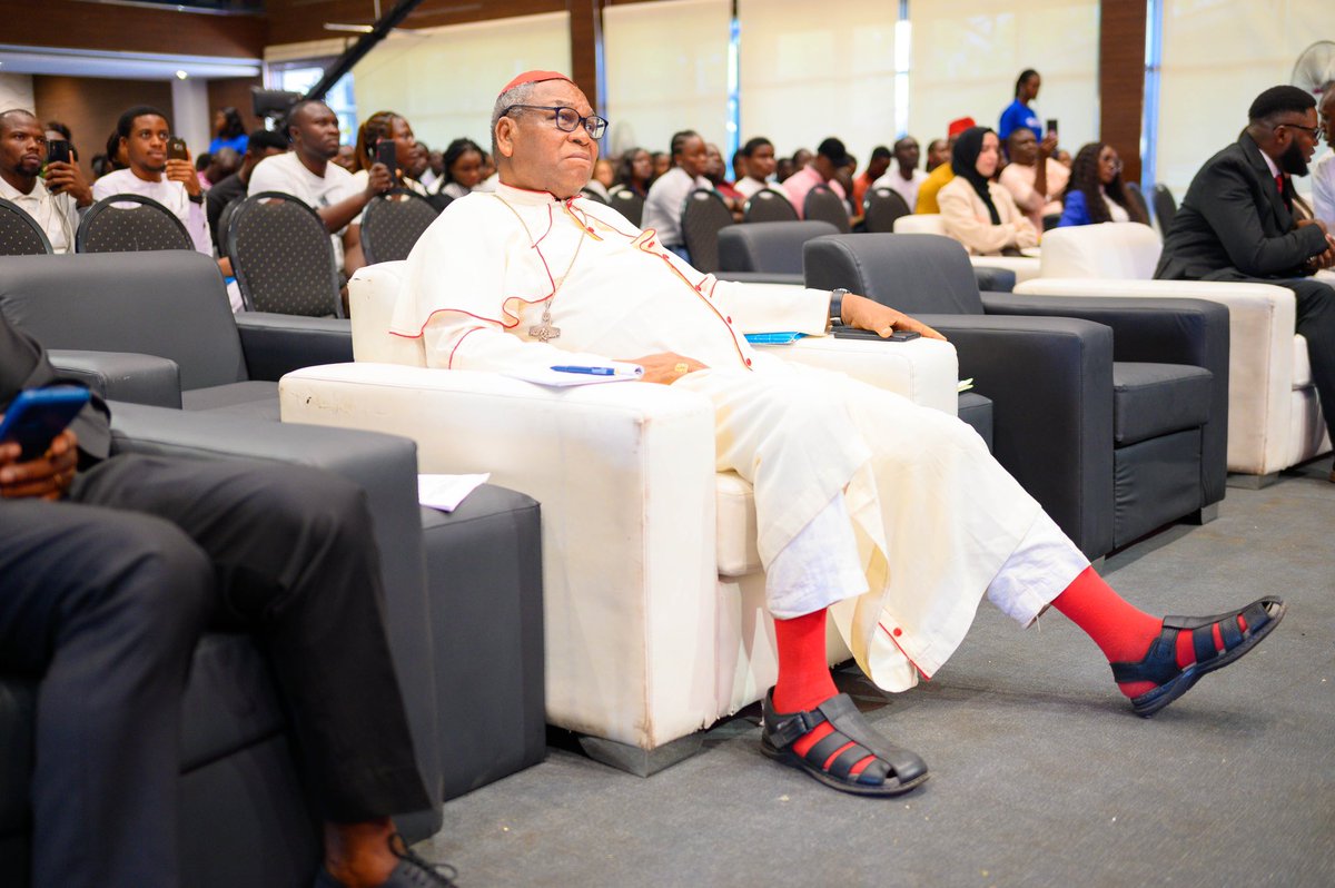 boyschampionsNG's tweet photo. We’re super excited that you all will be sitting so pretty like this soon at the 2023 Shaping the Future Conference! You can’t afford to miss this event of the year!

#STF2023 #boyschampions #conference #ShapingTheFuture #YPP #enugu https://t.co/3PqBDCuALj