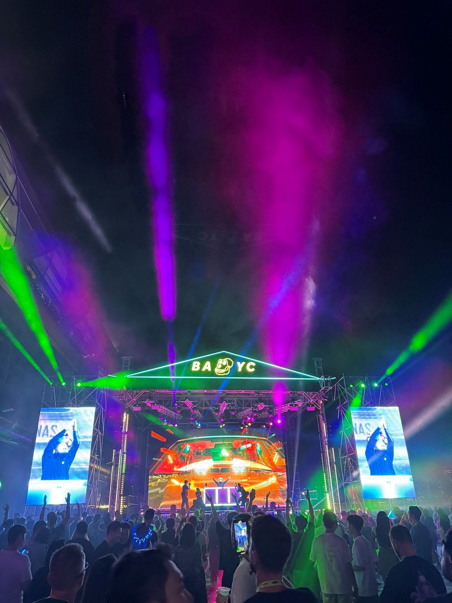 Derelict_Degen's tweet image. GM Degens! 

☀️🇭🇰🫰

#ApeFestHK was a treat!