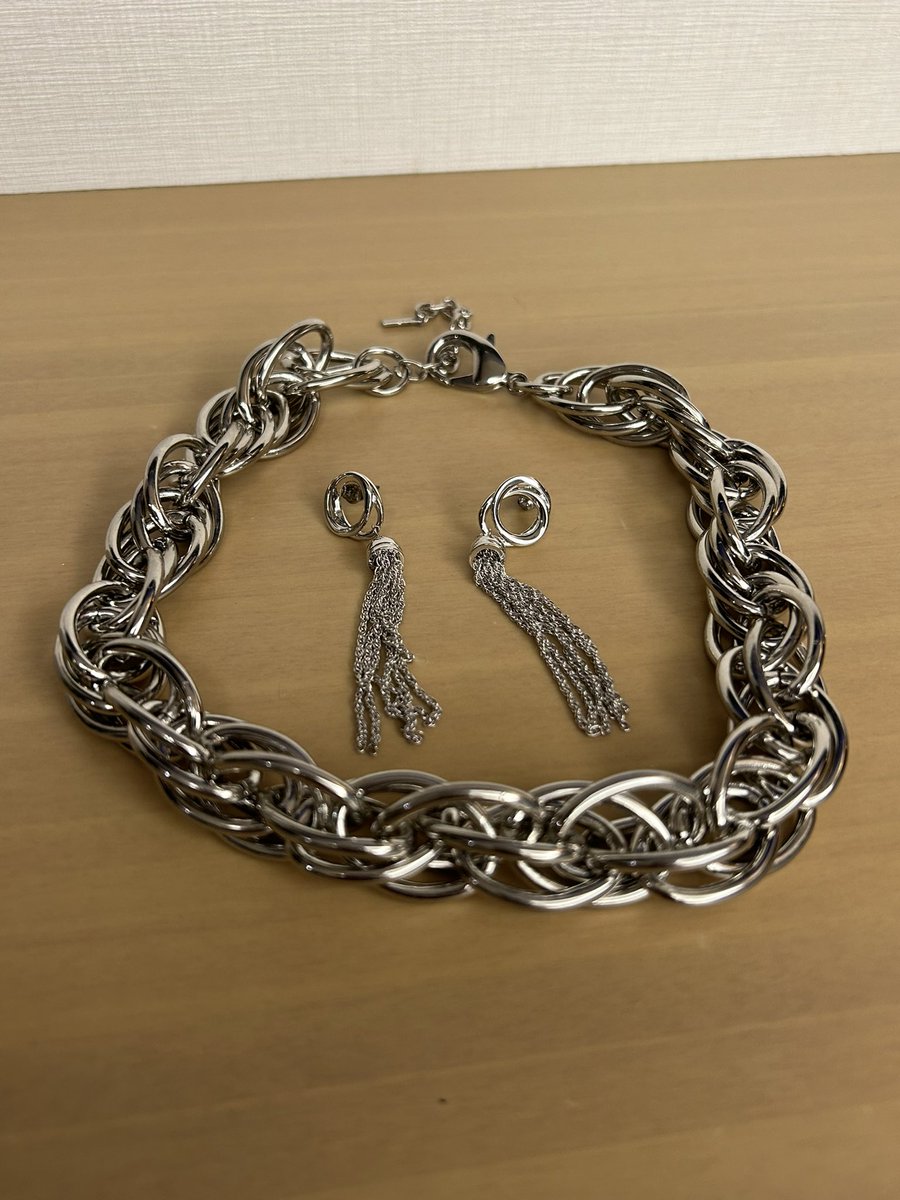 地獄の14時間◯連勤を乗り越えて名古屋に到着。
Zepp名古屋楽しみに行きます。
#candk
#AKB55
#Zepp名古屋