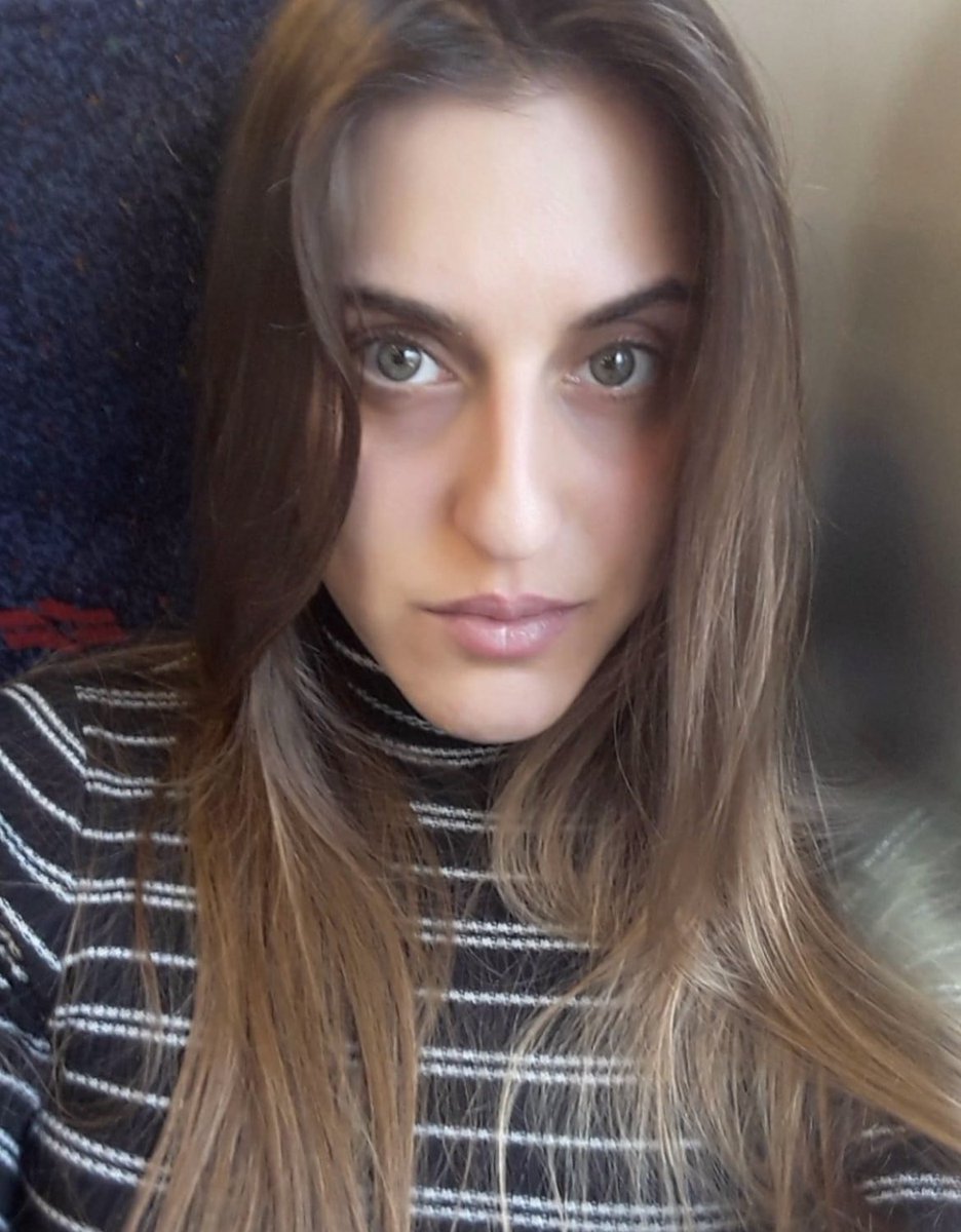 thelitt80824365's tweet image. קוראים לי שירלי צוק. 
אני עובדת סוציאלית בבית החולים רמב&quot;ם.
אני זו שמטפלת במשפחות שהתינוק שלהם נולד עם סיבוכים.
אני זו שמנחמת משפחות שקרה להן אסון.
אני זו שמלווה בני נוער שמגיעים פצועים ושיכורים מבילוי.
אני זו שדואגת שתדעו מה זכויותיכם בביטוח לאומי בשחרור.
אני זו שדואגת לטיפולי…