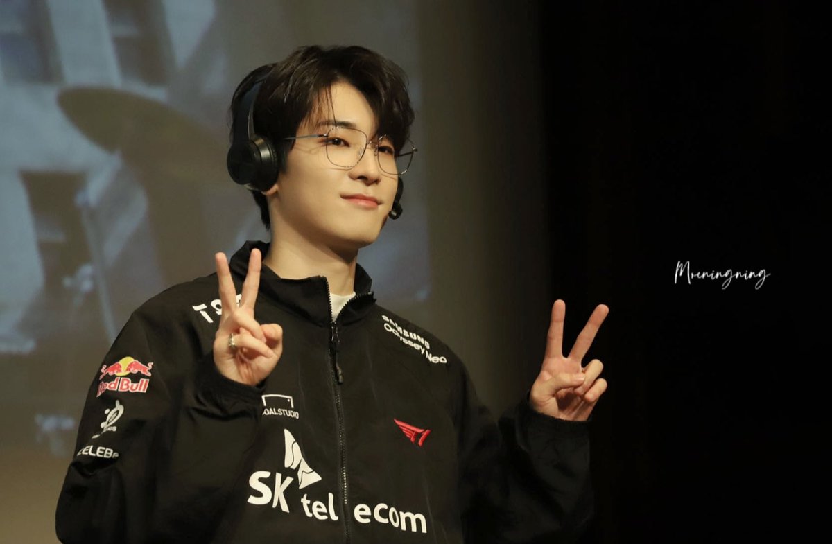 Moe 닝닝 tweet media