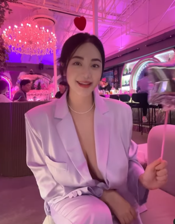 把你的头扎进我的奶子里