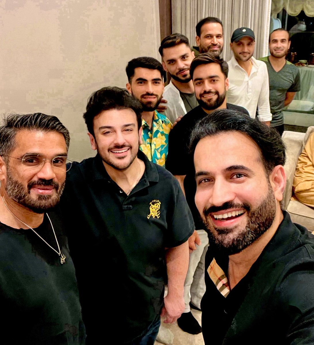 Farid Khan tweet media