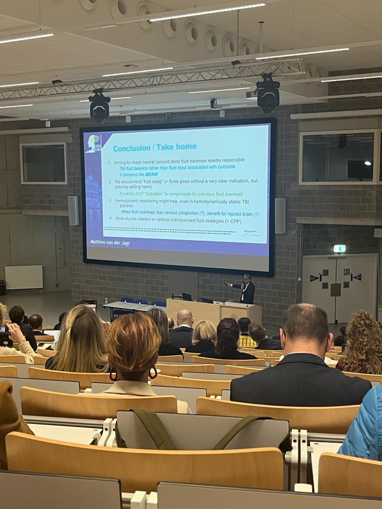 mvanderjagt1's tweet photo. Great congres of @EuroNeuro2023 under the inspiring leadership of @fabio_taccone. Our neuro ICU nurses joined too👌. Very nice too meet all neuroICU friends and colleagues again. https://t.co/1iGr4Fxpa9