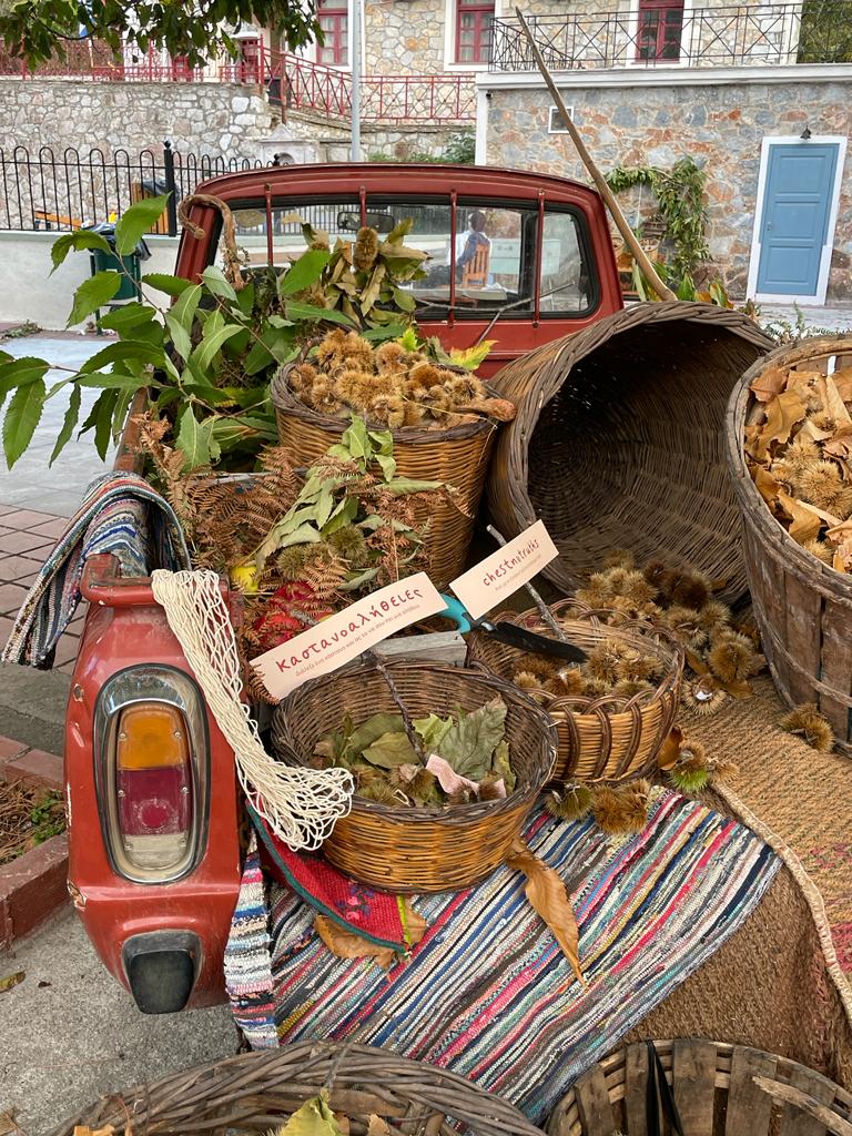 argural's tweet photo. Chestnut festival @ Agiasos - Greece https://t.co/6AA53u6Ha1