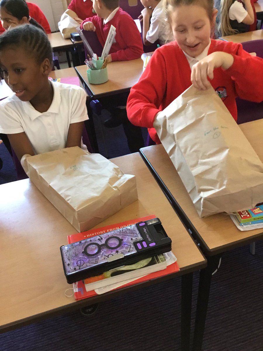 We had the best time in Whitby Abbey yesterday exploring “farm in a bag” before we visit Ganders Farm tomorrow. Thankyou <a href="/CountryTrust/">Country Trust</a> for all the effort you’ve put in to this trip. Especially Verity. <a href="/Warburtons/">Warburtons</a> the breads were a hit! <a href="/monksabbey/">Monks Abbey</a> #monksabbeyrocks #countrytrust