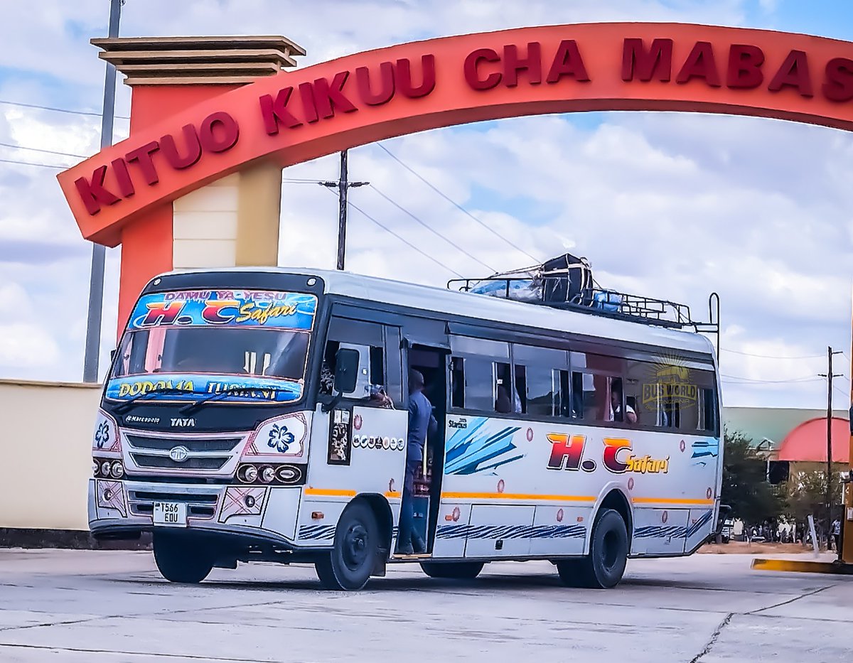 BusWorldTZ's tweet photo. TATA ni kama zimechukua 'nafasi' ya TOYOTA DCM...HC Safari mdogo mdogo Dodoma kuelekea Turiani.
🇹🇿 #busworldtanzania 📸
#WeAdoreBuses #HCSafari https://t.co/vIXFyZ2wpw