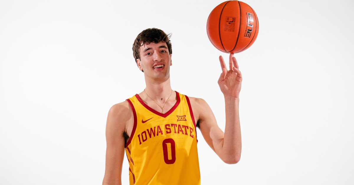 Freshman Milan Momcilovic in his Iowa State debut:

18 points (6-7 from three)
7 boards
1 steal
1 block
29 minutes

The 6’8 wing looks scary.👀