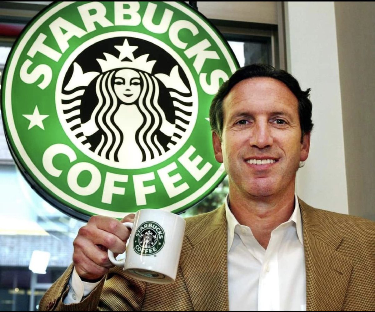 Starbucks boykotu Türkiye'de fazla önemsenmiyor olabilir. Howard Shultz, Starbucks'ın sahibi ve önceki CEO'su, bir Aşkenaz Yahudisi ve İsrail'in IDF terör örgütüne milyarlarca dolar yardım ettiğini defalarca açıkladı. 2003 yılında ilk şubesini açan Starbucks, Mayıs 2023