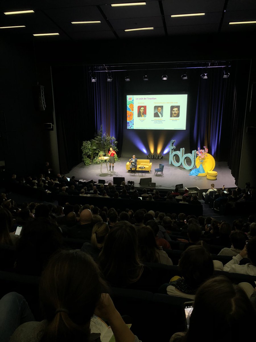 Ouverture de la plénière du forum d’<a href="/initiativesdura/">Initiatives Durables</a> sur le coût de l’inaction. On parle PIB, transitions, protection du vivant, écocides et espérance de vie dans un monde abîmé par les activités humaines