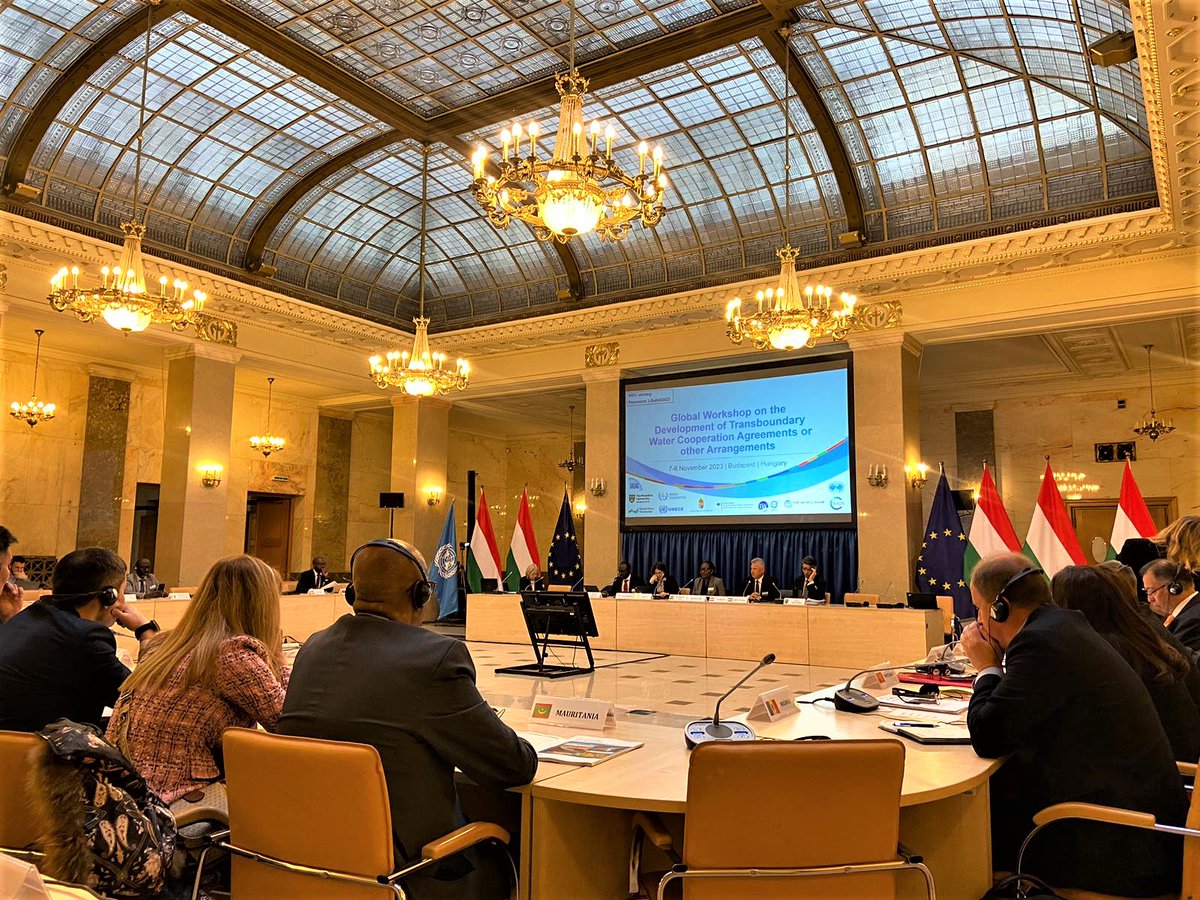 How to negotiate arrangements on #transboundary #rivers, #lakes and #aquifers? 🫧

This week's #workshop equips key actors with the know-how to develop sustainable &amp; effective transboundary water agreements or to revise existing ones using case studies from all over the  world.🌎