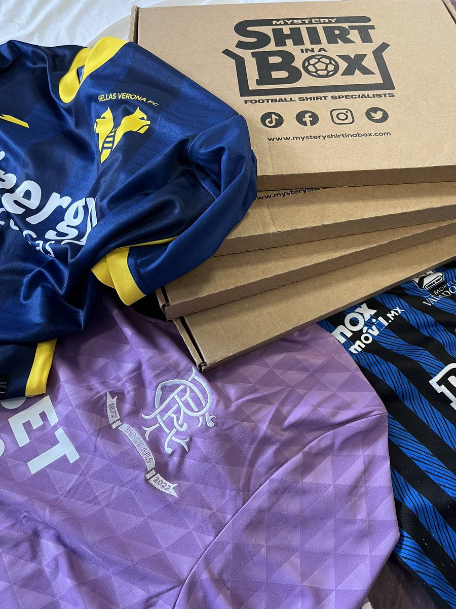 IT’S GIVEAWAY TIME! 👀 

If Newcastle beat Dortmund tonight, we’ll giveaway a Mystery Football Box ⚽️

How to enter: 👀

Retweet♻️
Follow us 👋

Easy as that! Good luck🤝