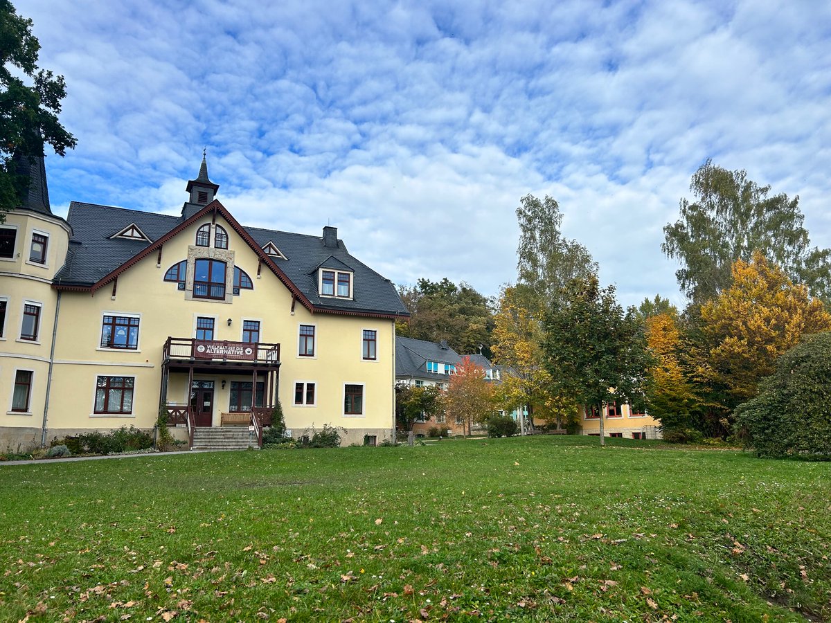 Auch wenn der November sehr schön ist, bald ist Weihnachten 🤪

#vielfaltistdiealternative #pirna