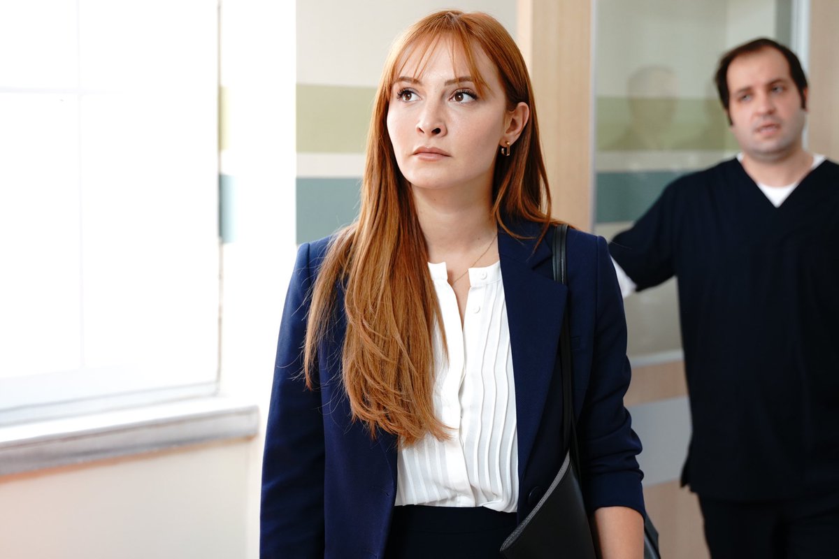 KanalD's tweet photo. Bir Derdim Var’ın ilk bölümünden yeni kareler.😍
#BirDerdimVar ilk bölümüyle perşembe 20.00’de #KanalD'de!
@ayna_yapim @mvoofficial @ayyapim
@BrcAkalay @mert__firat #EnginHepileri @basakgumulcine #AtaArtman #AvaYaman @esilaumut07 #AtaberkMutlu #EzgiGör #EfePoylu #DenizEkinci https://t.co/YzR10EcJlL