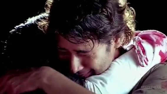 Vaibhavirahane's tweet photo. Last Scene is so heart touching ❤️🥹 Their tight hug Happy and Emotional both mix emotions they create very naturally so nice everyone should watch this movie once heart touching love story best casting #MaheshBabu  #AmritaRao #Adhithi @urstrulyMahesh @AmritaRao https://t.co/IkSxwRriep