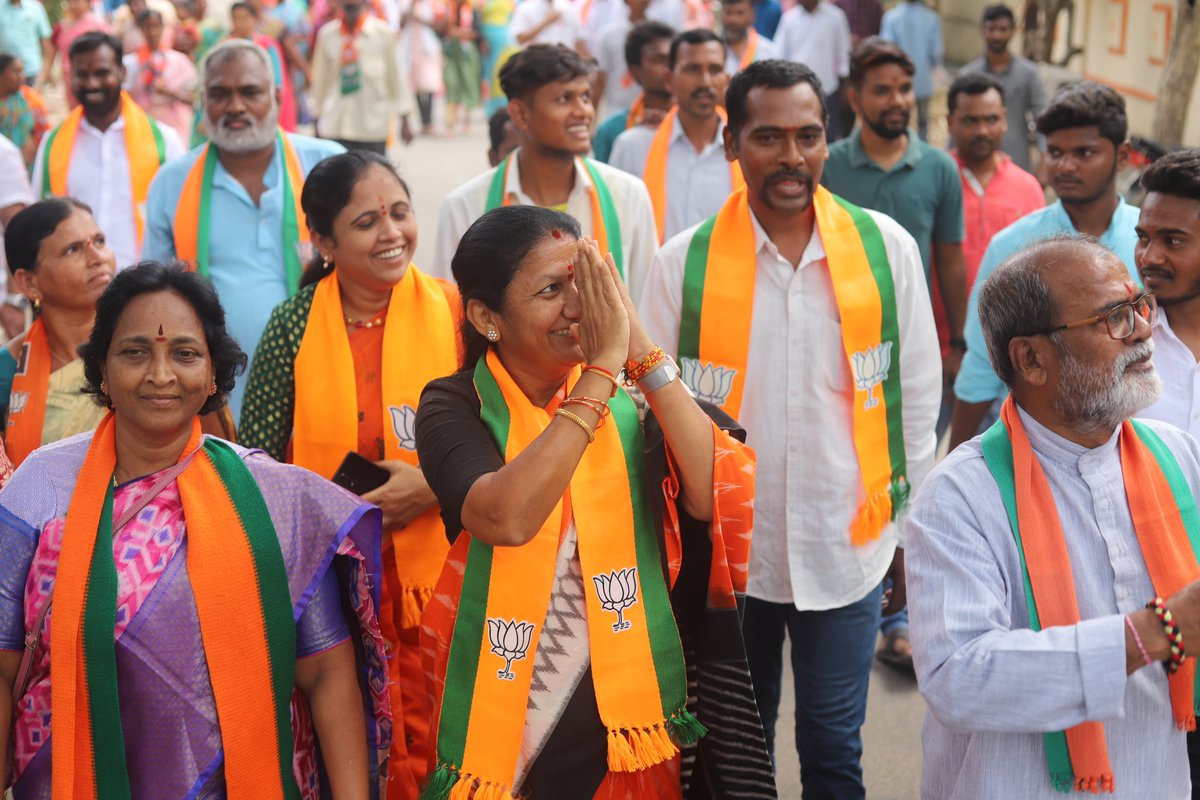 iksindhureddy's tweet photo. Not her.. her success from Warangal West will make the noise!! 

Congratulations and wishing you all luck @RaoPadmaBJP Garu🙏🏻
#BJP4Telangana 
#TelanganaElections2023 https://t.co/1f4ChWS90H