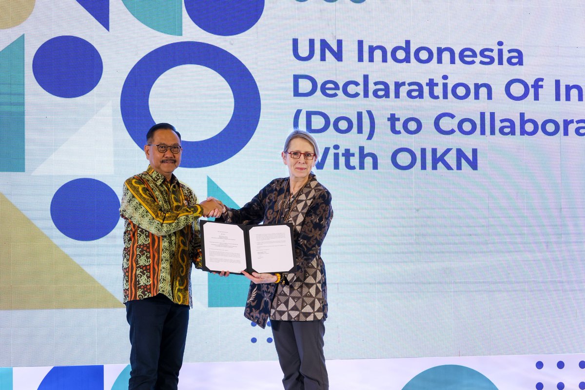 valeriejulliand's tweet image. Almost 12 million people in urban areas are living in unsafe &amp;amp; unhealthy conditions. But there is hope. @UNinIndonesia looks forward to working with @ikn_id to unlock the potential of sustainability transitions to make #Nusantara a smart, green, &amp;amp; inclusive hub. #SpatialPlanning