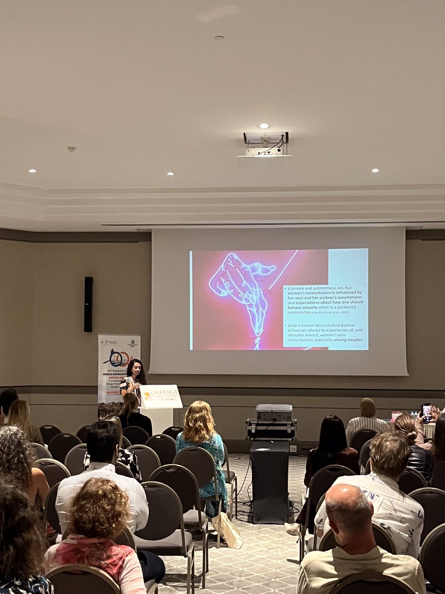 dilannkilic's tweet image. It was a great PLEASURE to present two studies from my PhD at #WAS2023 Bridging the gaps: Sexual health, rights, justice, and pleasure for all 🎉🍾🥂
Huge thanks to my supervisors @cygraham_graham and @DrHeatherA 💐💐