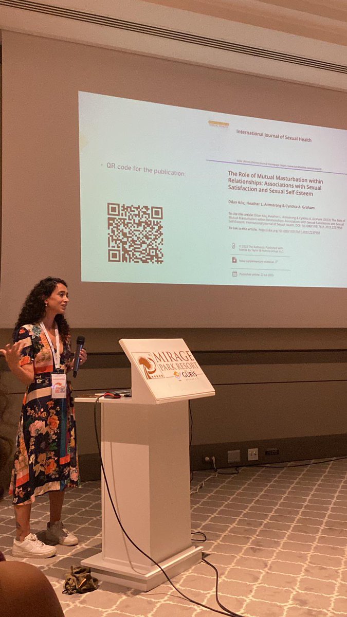 dilannkilic's tweet image. It was a great PLEASURE to present two studies from my PhD at #WAS2023 Bridging the gaps: Sexual health, rights, justice, and pleasure for all 🎉🍾🥂
Huge thanks to my supervisors @cygraham_graham and @DrHeatherA 💐💐