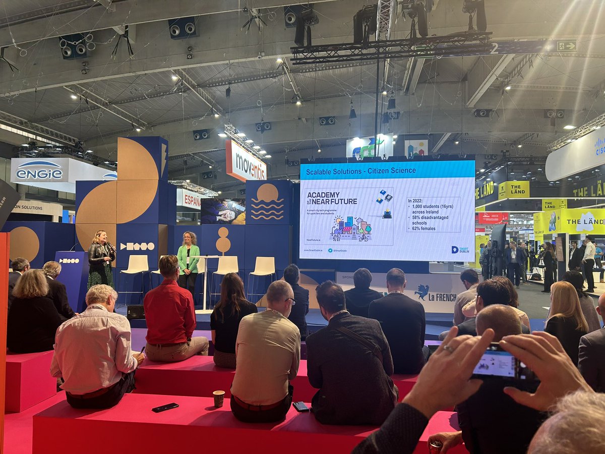 Adrienne Schmoeker tweet media