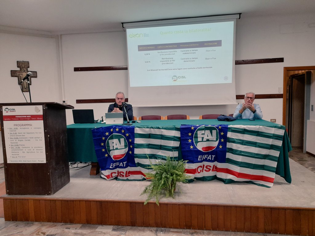 FAICislUmbria's tweet photo. Al via a Perugia i corsi di formazione @FAICislUmbria in materia di #fondi #sanitari e #previdenza #complementare. Grazie a @fai_cisl per i formatori e il supporto.
#agricoltura #forestazione #tabacco #bonifica https://t.co/5DtPgz7Zzu